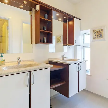 Holiday home Vii *